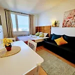 Live Apartman *