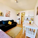 Apartman Live *