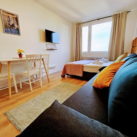 Live Apartament Praga
