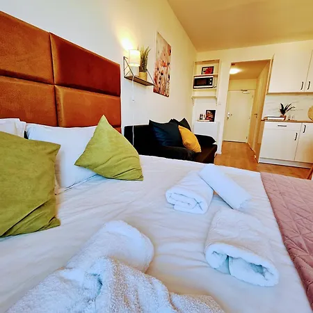 Live Apartament *
